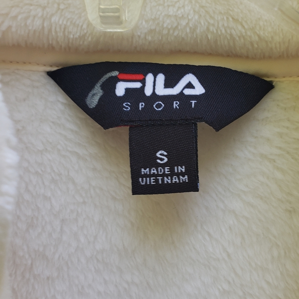 NWOT Fila Super Soft Vest/Jacket 😍 - Picture 5 of 10